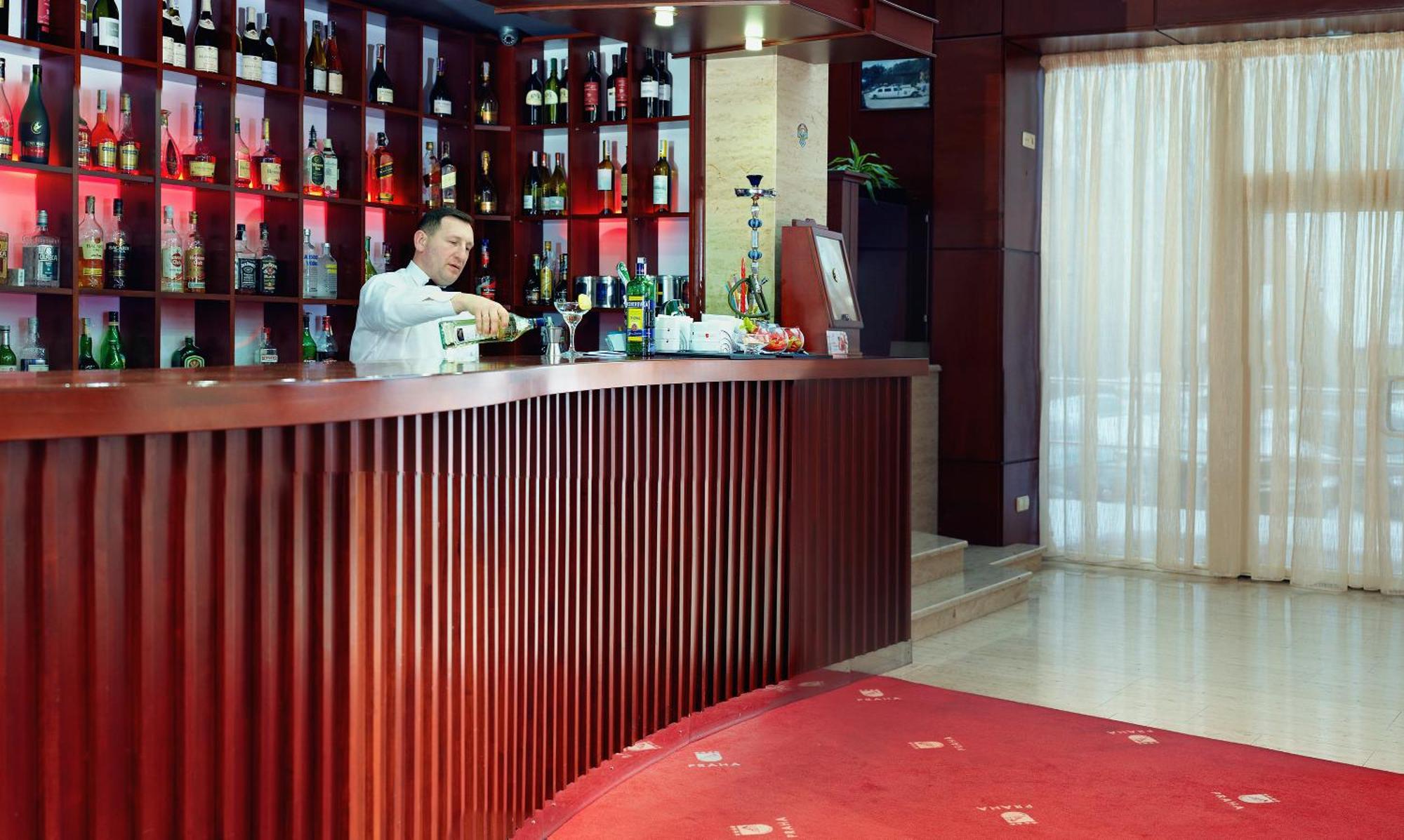 Hotel Praha Uzhhorod Exterior foto
